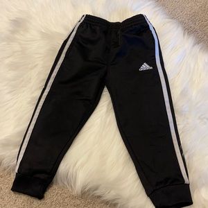 Adidas pants size 3T